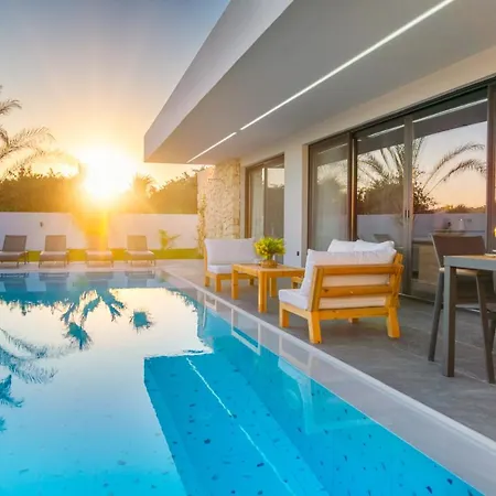 Milo Villa